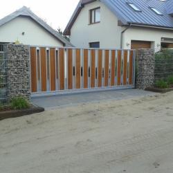 brama metal drewno 1